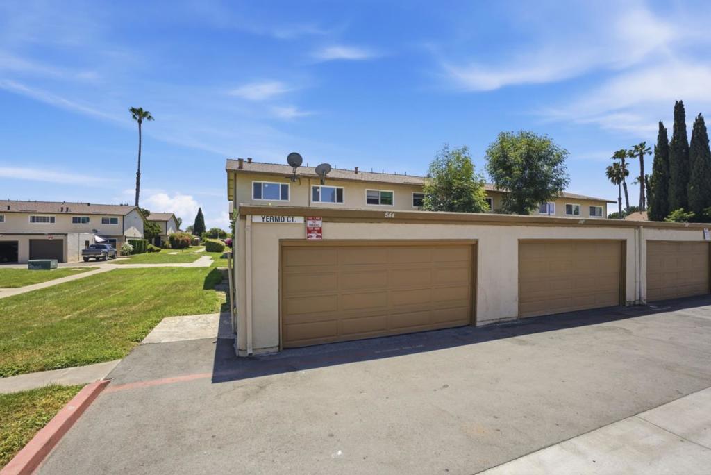 544 Yermo Court