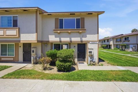 Photo of 544 Yermo Court, San Jose, CA 95111 (MLS # ML82047844)