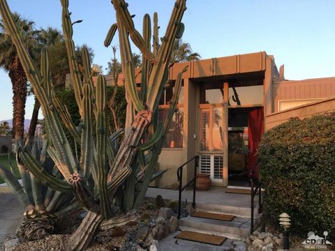 Photo of 261 Sandpiper Street, Palm Desert, CA 92260 (MLS # 219094058DA) Photo of 261 Sandpiper Street, Palm Desert, CA 92260 (MLS # 219094058DA)
