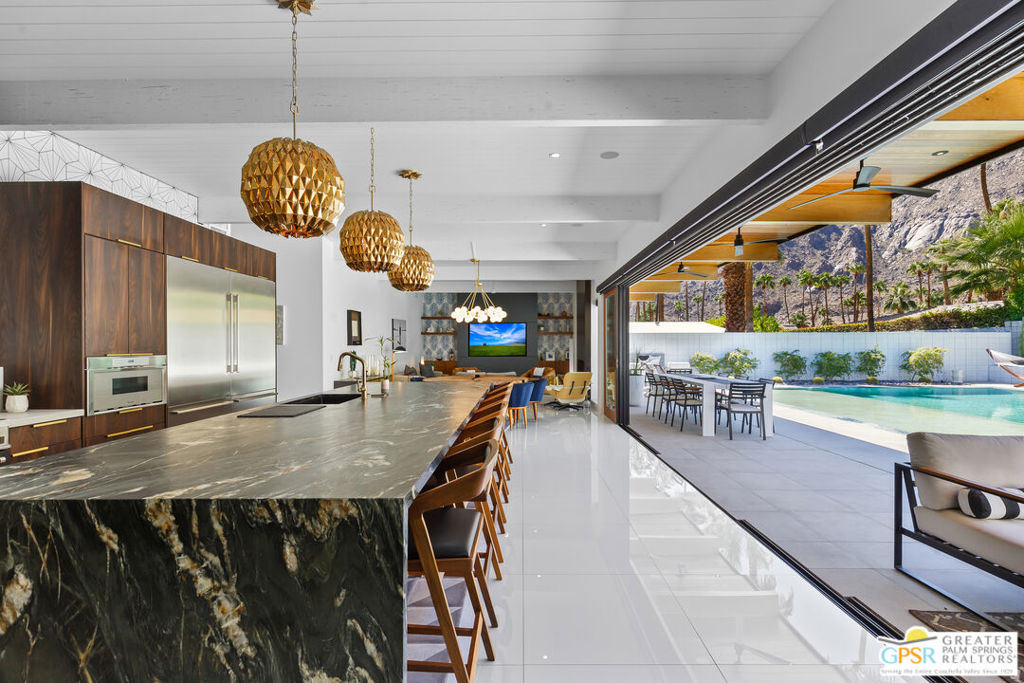 Vista Las Palmas - Residential