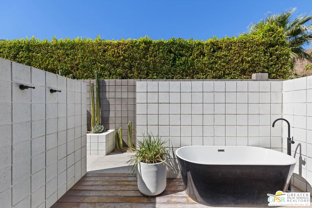 Vista Las Palmas - Residential