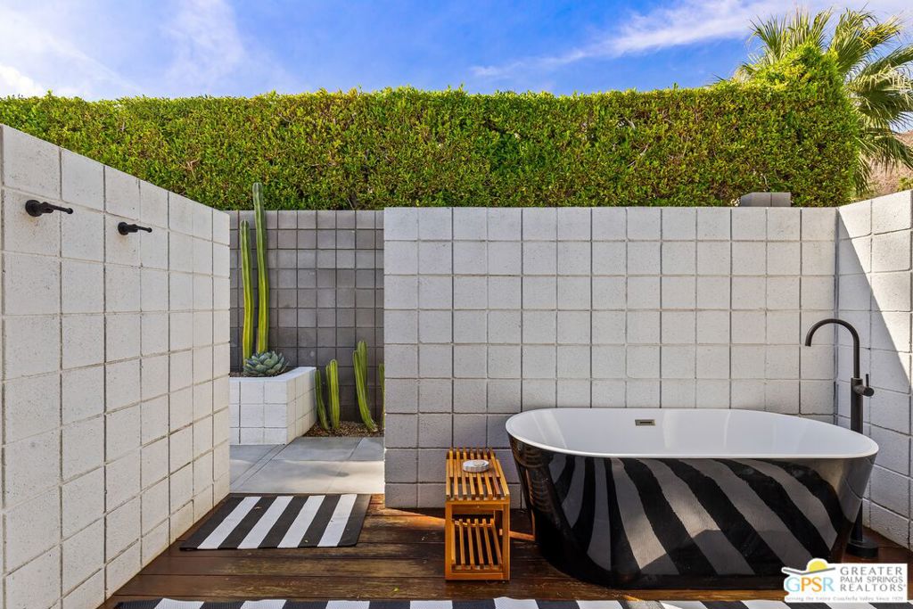 Vista Las Palmas - Residential