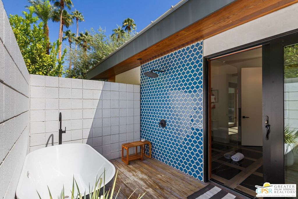 Vista Las Palmas - Residential