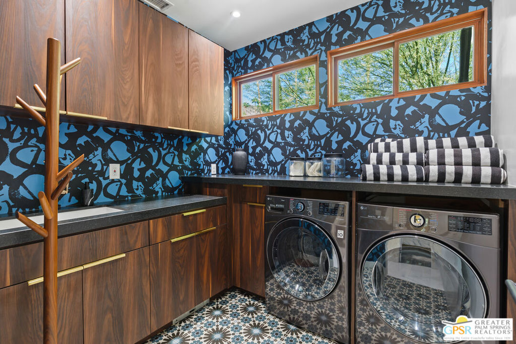 Vista Las Palmas - Residential