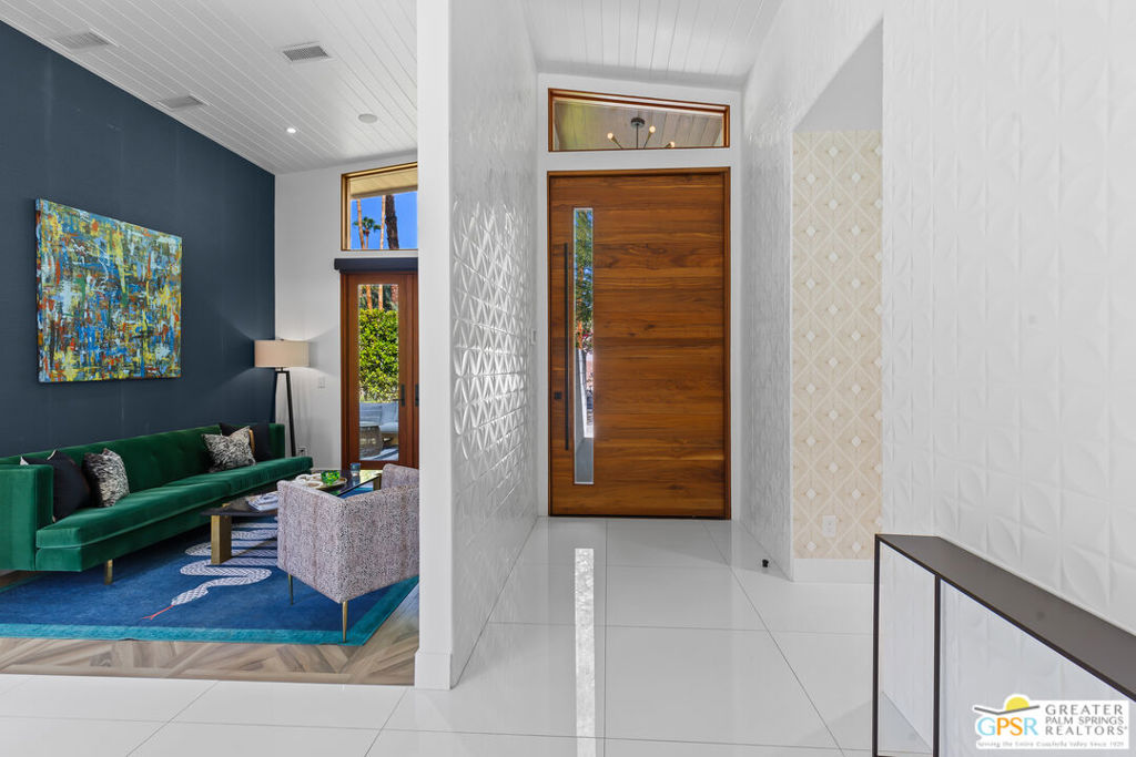 Vista Las Palmas - Residential