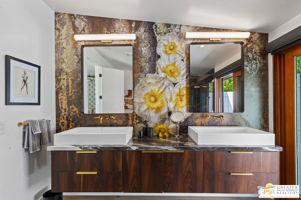 Vista Las Palmas - Residential