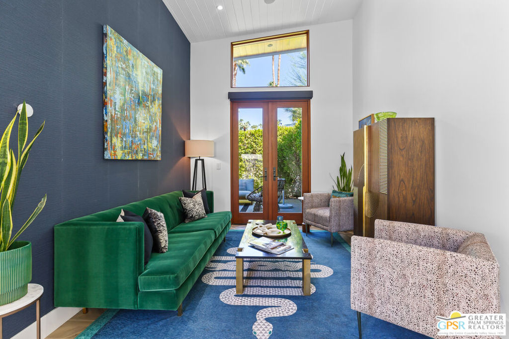 Vista Las Palmas - Residential