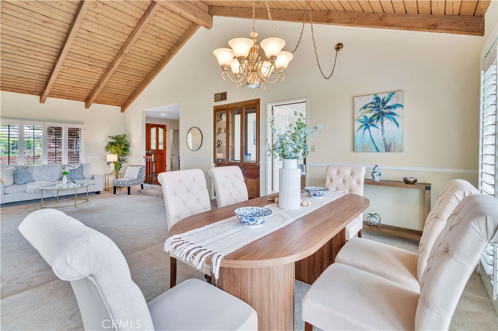 30715 Rue De La Pierre