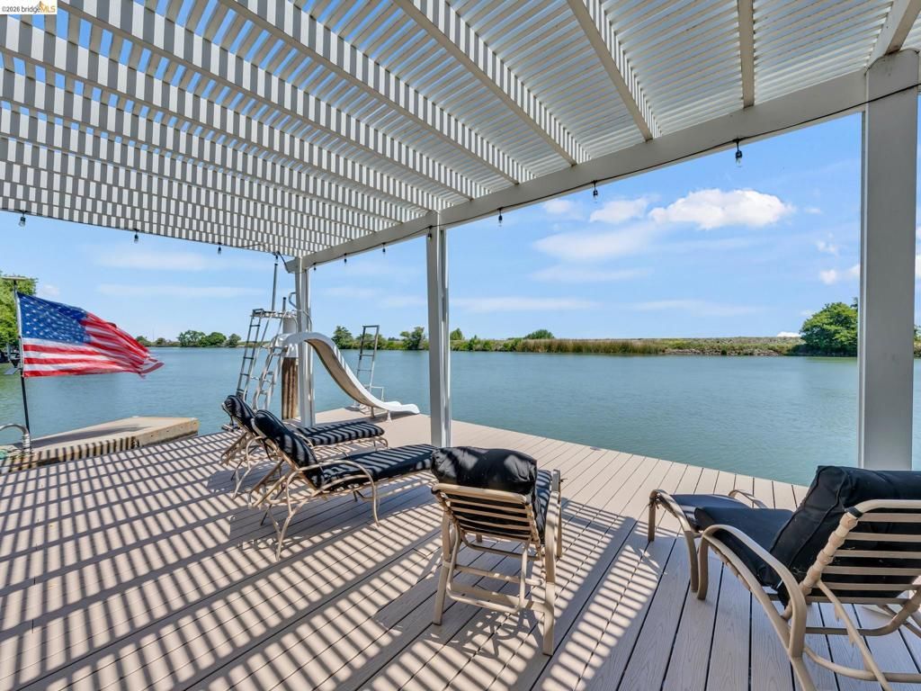 Photo of 17035 TERMINOUS RD Rd, Isleton, CA 95641 (MLS # 41128577)