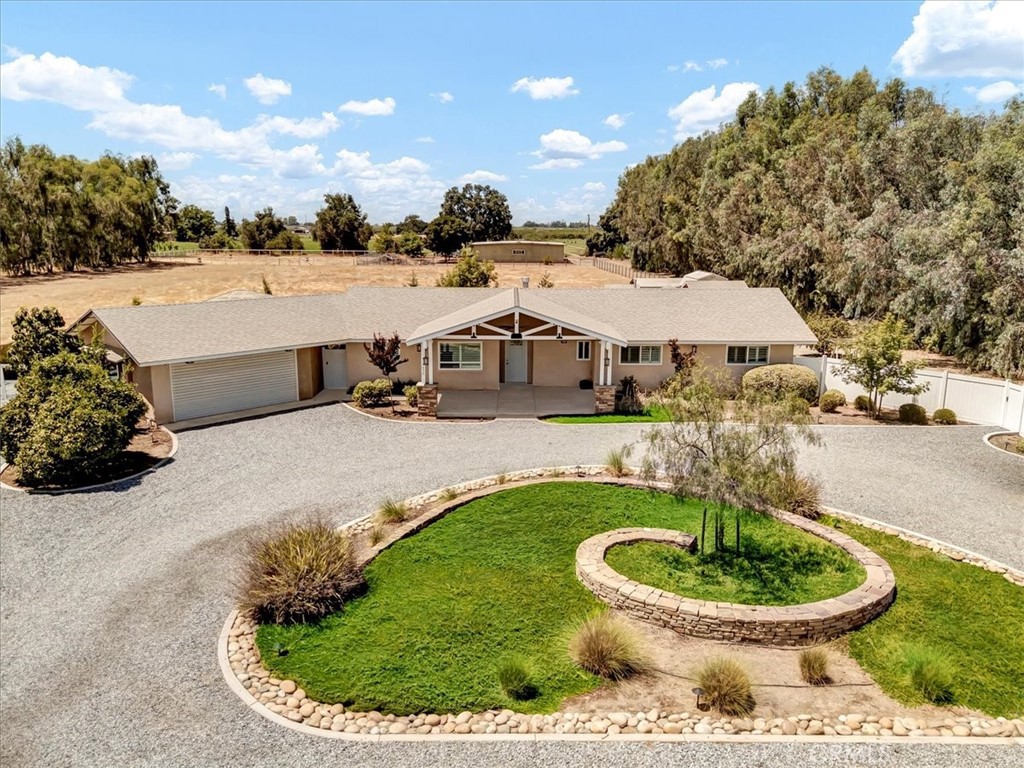 1635 N Elberta Road