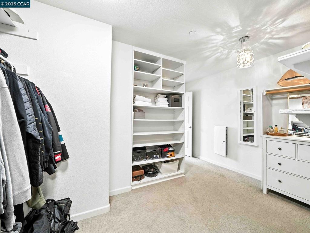 FAIRFIELD - Residential