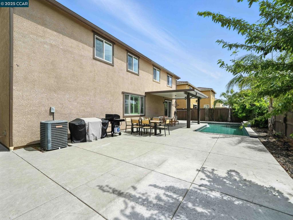 FAIRFIELD - Residential
