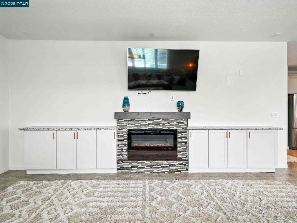 FAIRFIELD - Residential