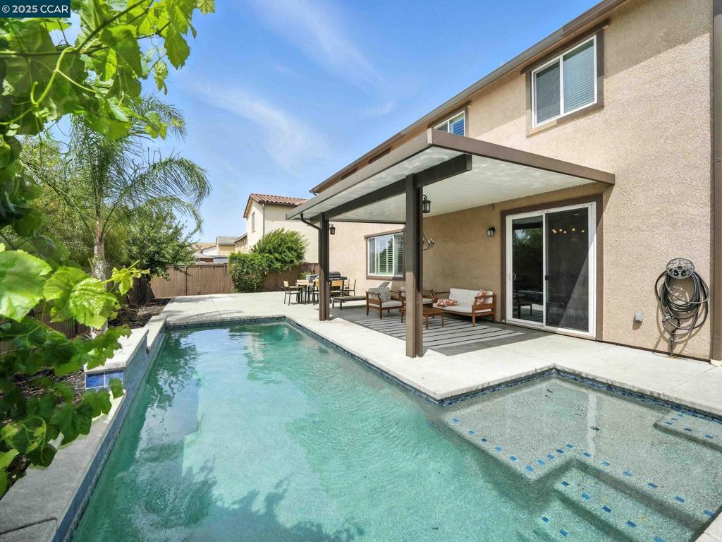 FAIRFIELD - Residential