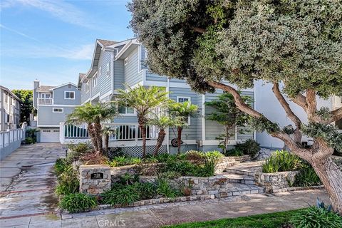 Photo of 718 S Broadway #C, Redondo Beach, CA 90277 (MLS # SB25269084)