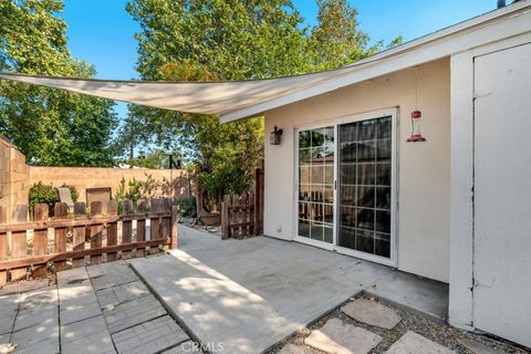 Photo of 23101 Lanark Street #2, West Hills, CA 91304 (MLS # SR26090353)