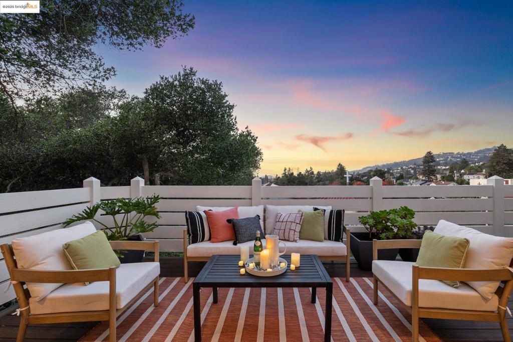 UPPER ROCKRIDGE - Residential