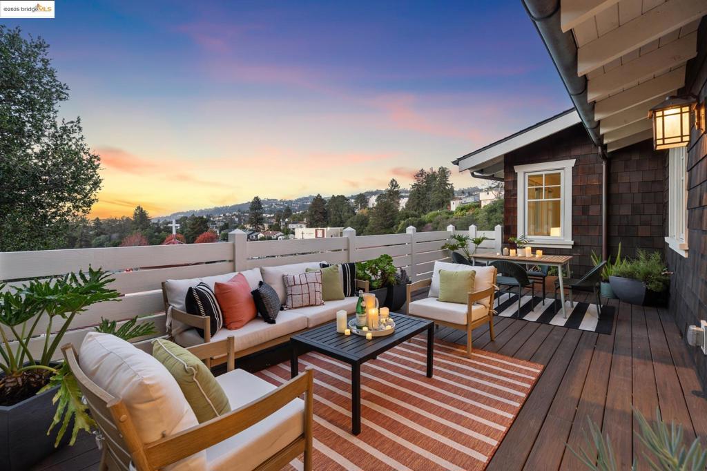 UPPER ROCKRIDGE - Residential