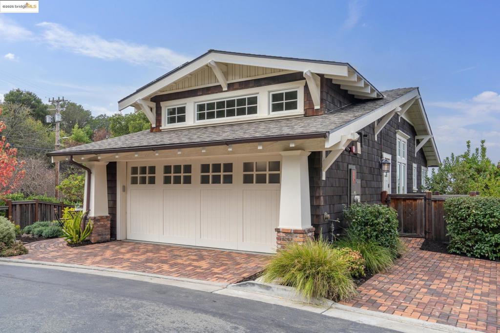 UPPER ROCKRIDGE - Residential