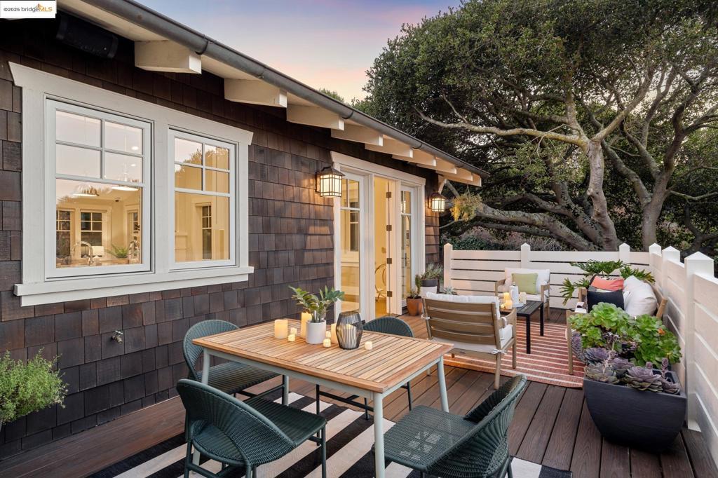 UPPER ROCKRIDGE - Residential