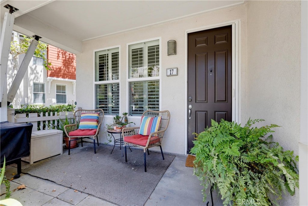 17 Quartz Lane