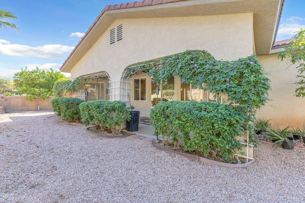 Paradise Springs - Residential