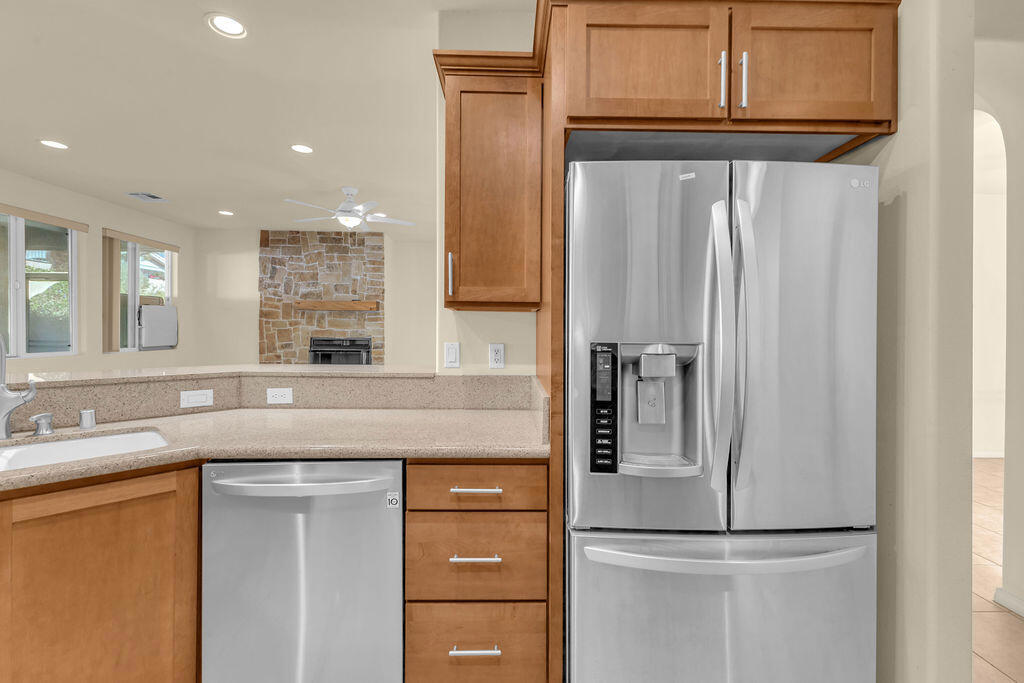 Paradise Springs - Residential