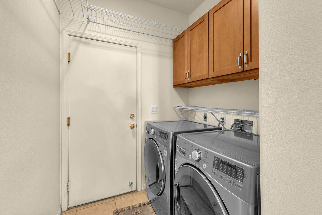 Paradise Springs - Residential