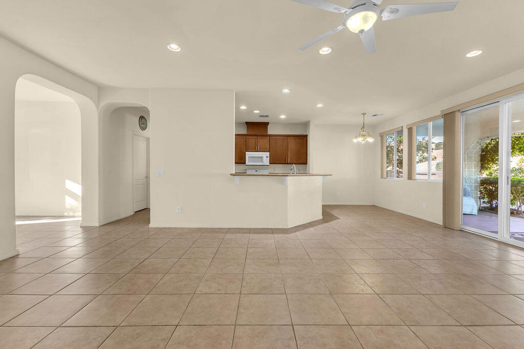 Paradise Springs - Residential