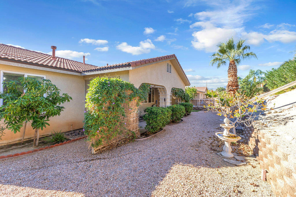 Paradise Springs - Residential