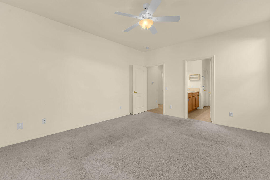 Paradise Springs - Residential