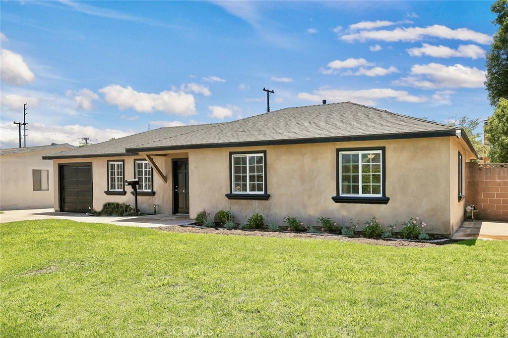 6382 Cayuga Drive