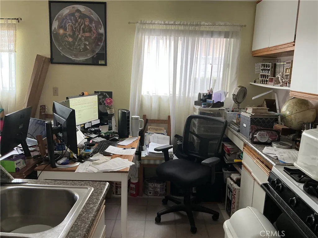 Los Angeles, California 90026, United States, ,Residential,Active,230338