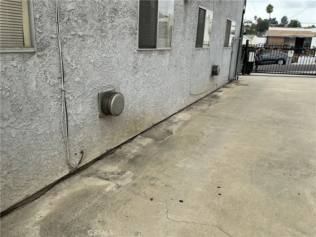 Los Angeles, California 90026, United States, ,Residential,Active,230338