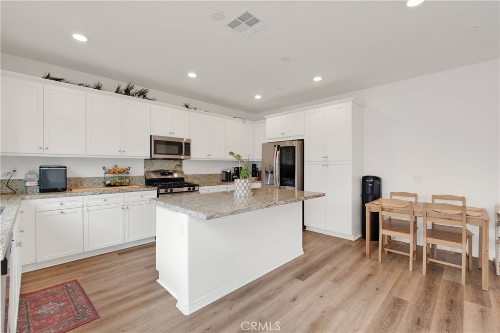 16718 Wyndham Lane