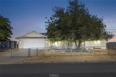 Photo of 11725 Chisholm Trail, Victorville, CA 92392 (MLS # HD26109145)