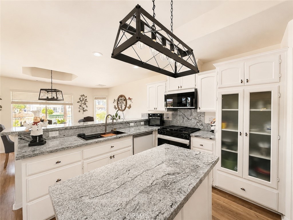14576 Mast Lane