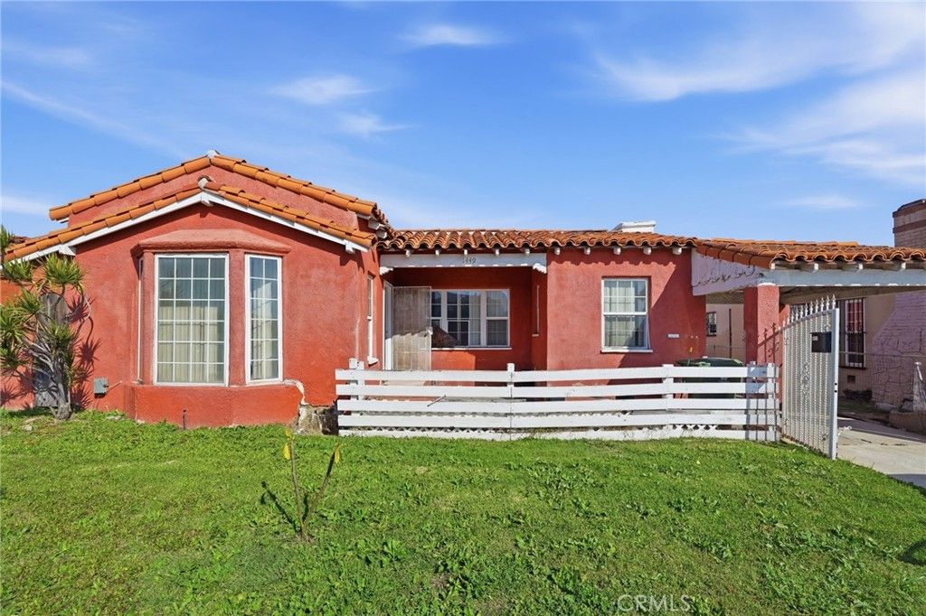 Photo of 1449 W 83rd St, Los Angeles, CA 90047 (MLS # RS26046376)