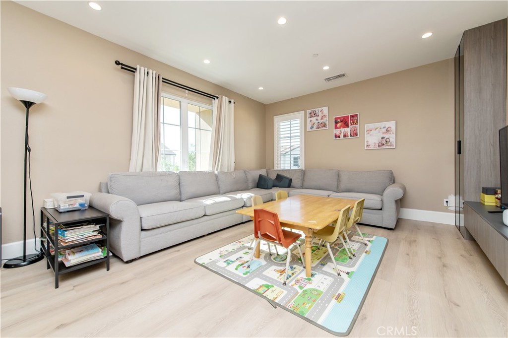 Reserve - Residential Lease