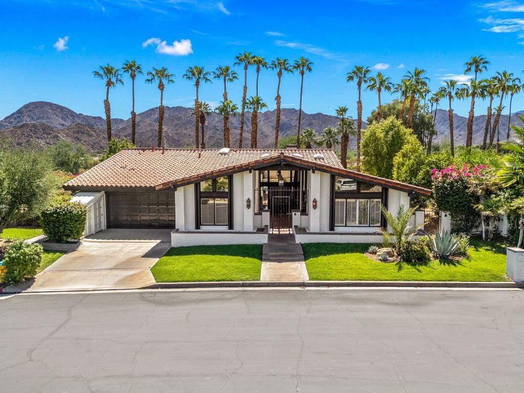 Photo of 73729 Agave Lane, Palm Desert, CA 92260 (MLS # 219141866PS)