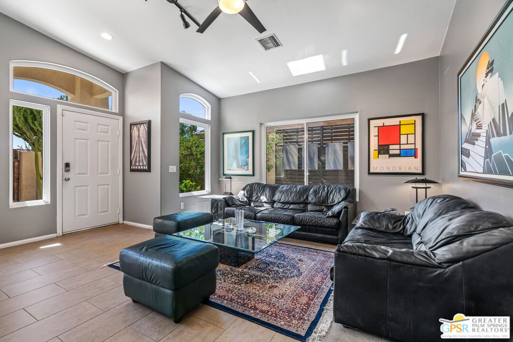 Rio Vista - Residential