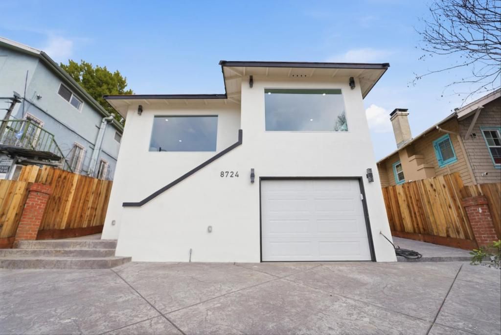 Photo of 8724 Macarthur Boulevard, Oakland, CA 94605 (MLS # ML82031952)