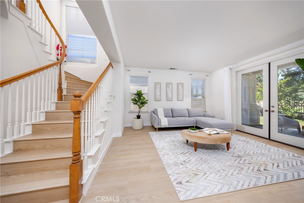 2225 Saratoga Lane