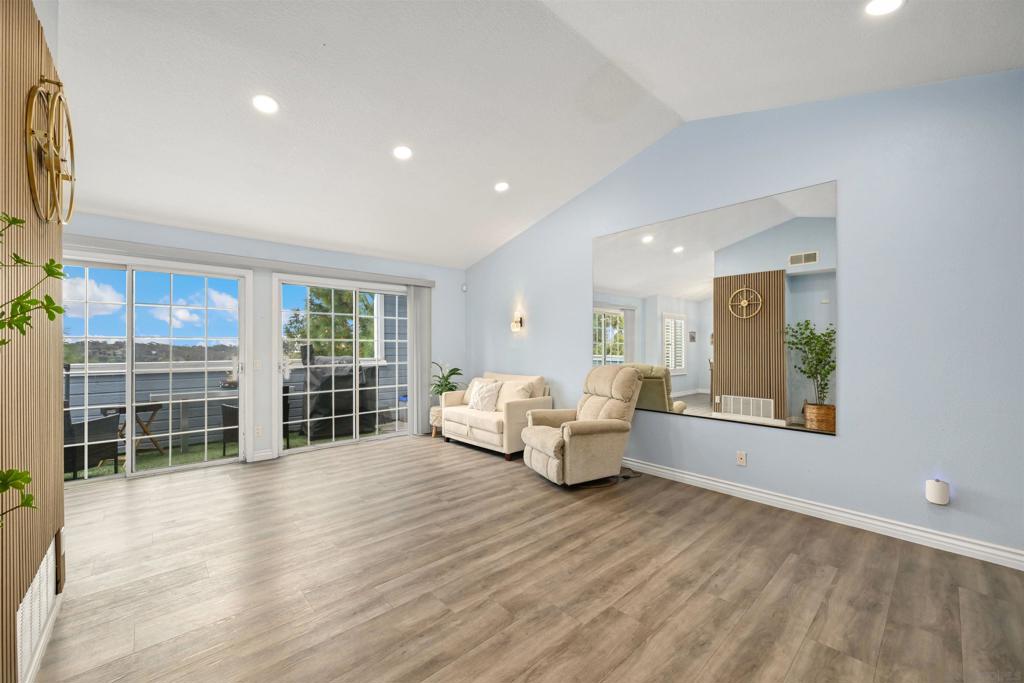 2835 Valley Vista Way