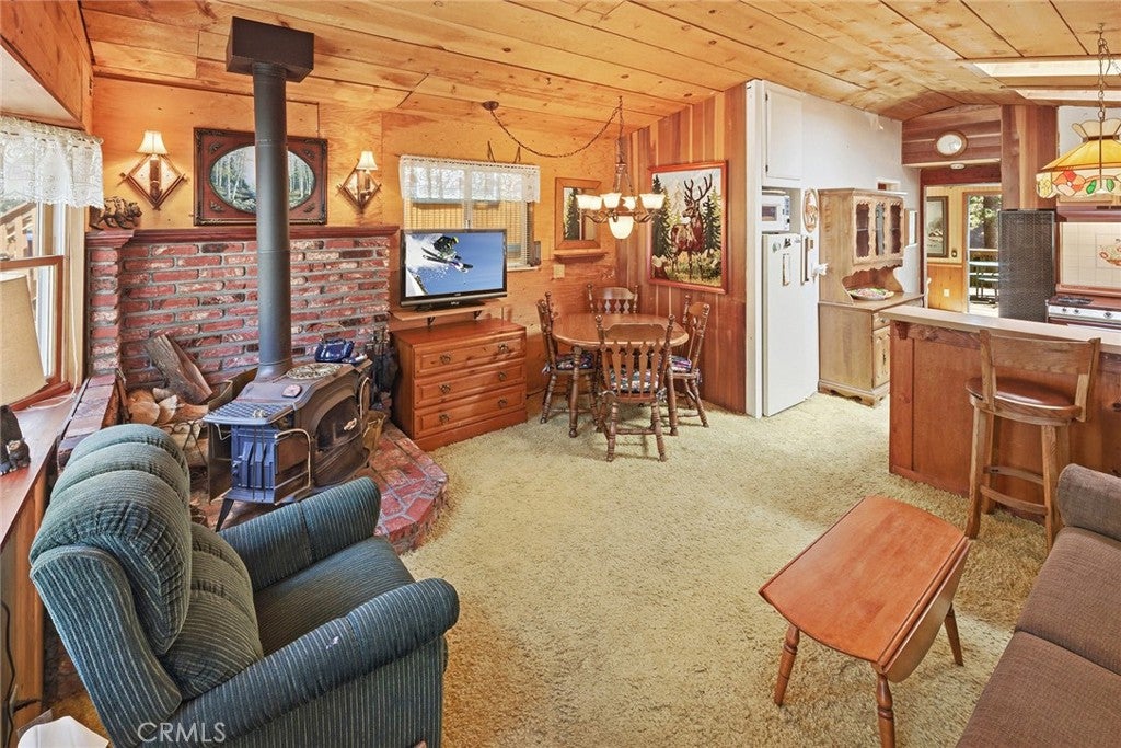513 Cedar Ln