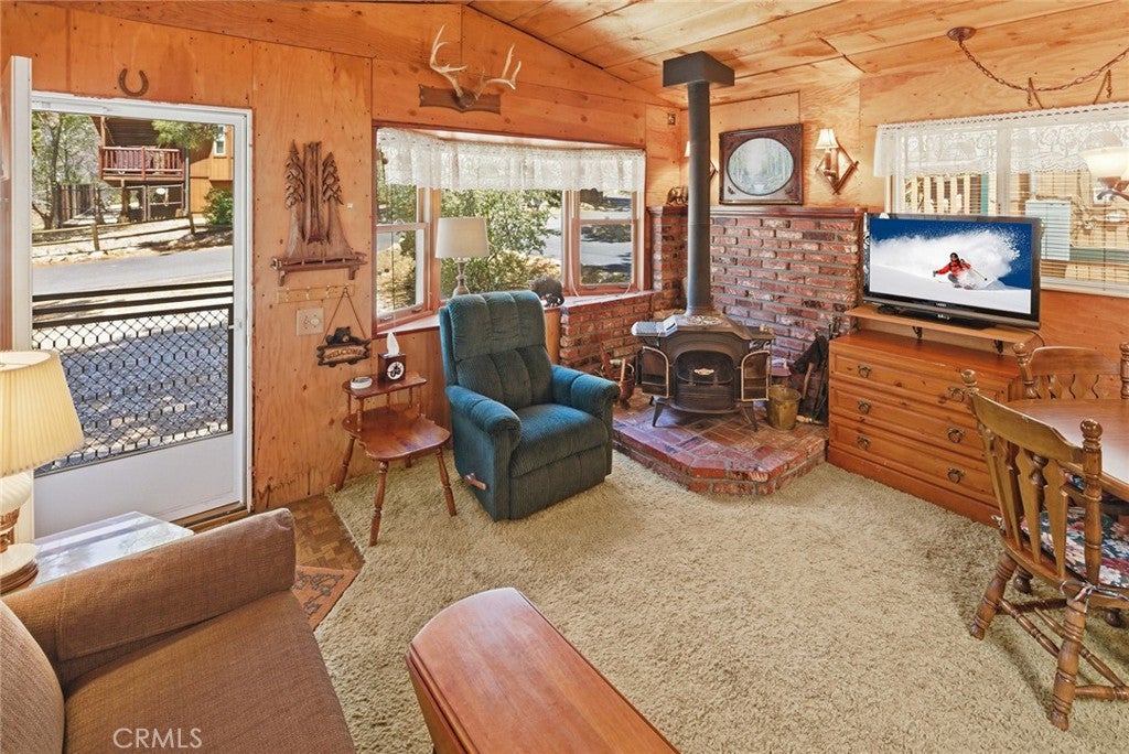 513 Cedar Ln