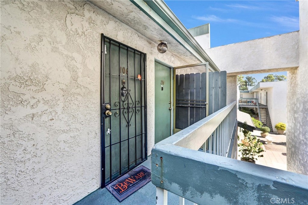 330 N Chapel Ave 108