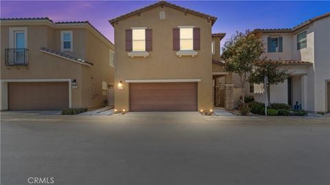 122 Encantador Lake Forest CA 92630