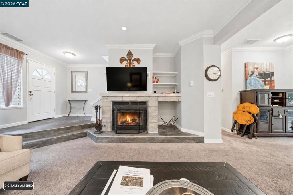 1653 Geary Rd