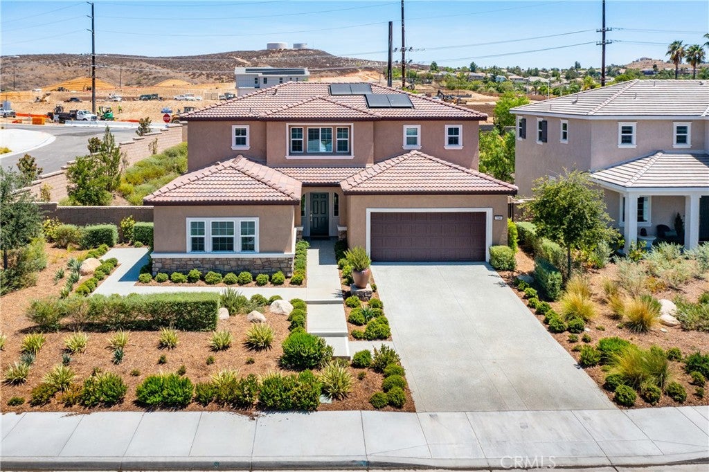 23546 Evening Primrose Court